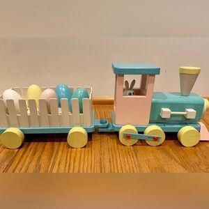 Easter Wood Train with Bunny and 5 Eggs